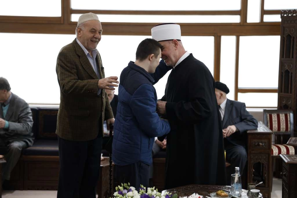 Upriličeno bajramsko čestitanje kod reisu-l-uleme Huseina ef. Kavazovića